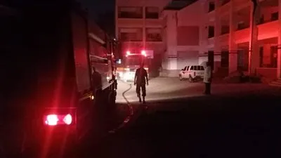 السيطرة على حريق في المدرسة التجارية بكفر شكر