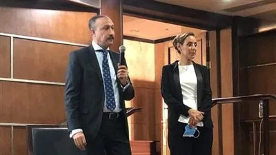 آرت دي ايجيبت تحتفي بالنحات آدم حنين والفنان زاهي حواش في معرضهم العالمي