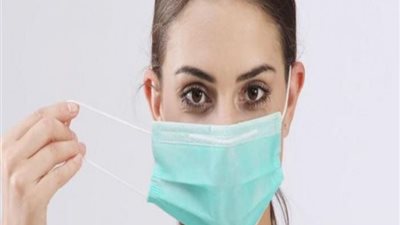 أستاذ مصري عائد من باريس يكشف وضع كورونا الخطير في فرنسا (فيديو)