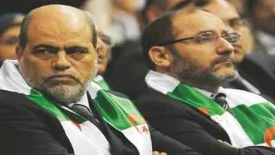 هل تُمثل التعديلات الدستورية في الجزائر بداية النهاية للإخوان؟