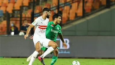 المباراة تشتعل.. فرجاني ساسي يهز شباك الرجاء بهدف عالمي