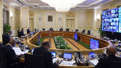 زيارة العراق وقرارات لمواجهة كورونا.. أبرز نشاطات الحكومة في أسبوع