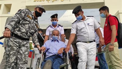 توافد المواطنين على لجان ألف مسكن في المرحلة الثانية لانتخابات البرلمان (صور)