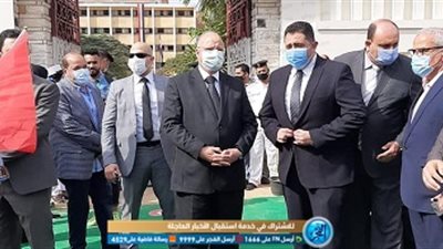 محافظ القاهرة يطمئن على سير الانتخابات بالمنطقة الشرقية والشمالية