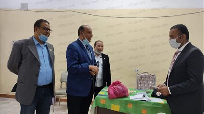 منظمات المجتمع المدني تتفقد لجان شبرا مصر بانتخابات النواب (صور)