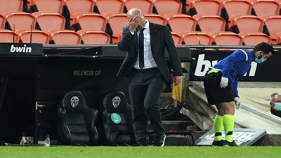 زيدان يحرق نفسه في ريال مدريد