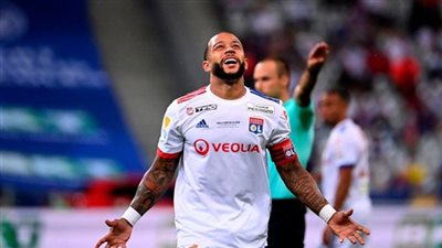 ليون يغازل برشلونة في صفقة ممفيس ديباي