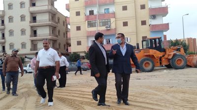 رئيس جهاز مدينة النوبارية الجديدة:  الأسراع في إنهاء الخطة الموضوعة لأعمال المرافق 