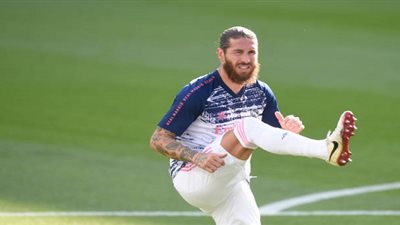 هل يتعاقد برشلونة مع سيرجيو راموس؟