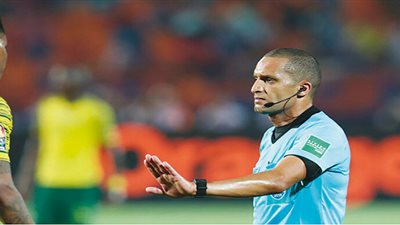عاجل.. الحكام المرشحون لمباراة الأهلي والزمالك في نهائي إفريقيا
