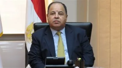 وزير المالية إنشاء19 محطة تحلية مياه البحر خلال خمس سنوات