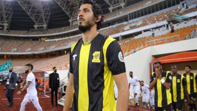 ضياء السيد يكشف كواليس رحيل أحمد حجازي عن وست بروميتش