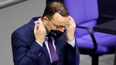 وزير الصحة الألماني: من السابق لأوانه القول تحديد فترة استمرار قيود الإغلاق