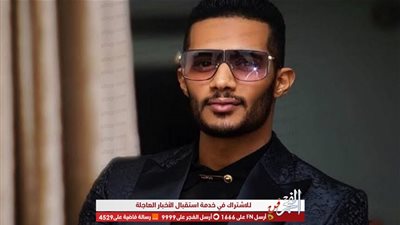 محمد رمضان يحتفل بجائزة أحسن ممثل من مهرجان القنوات الفضائية