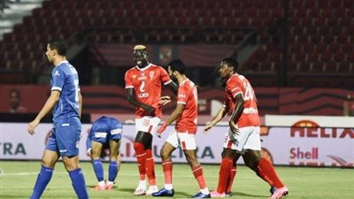 صفقة الأهلي المُنتظرة يحسم موقفه من عرض الزمالك الضخم