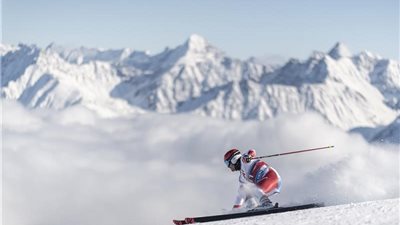 إصابة 3 متزلجين بفيروس كورونا