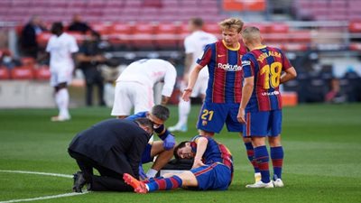 ضربة قاضية لخط دفاع برشلونة