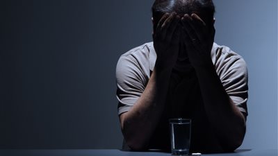 9 علامات تؤكد إصابتك بالاكتئاب.. اعرفها