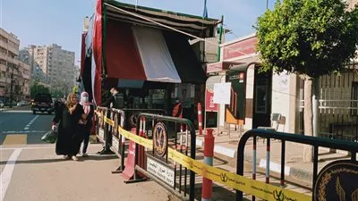 تشديدات أمنية لاستقبال الناخبين للإدلاء بأصواتهم في جولة الإعادة لانتخابات مجلس النواب بالبحيرة (صور)