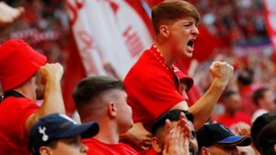 ليفربول يرحب بقرار عودة الجماهير