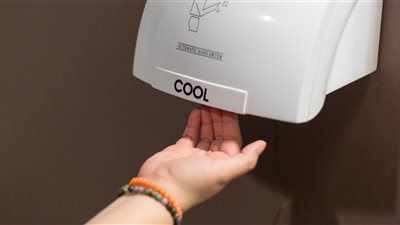 هل تقضي مجففات الهواء الساخن على فيروس كورونا؟