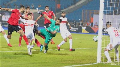 بعد مرور 30.. الأهلي يتقدم على الزمالك بهدف 