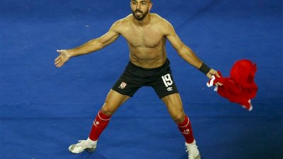 أفشة: مبروك لكل من يُحب الأهلي.. وسأهدي الميدالية لوالدي