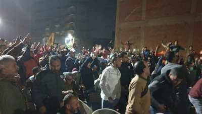 بالصور.. أهالي القليوبية يحتفلون بفوز النادي الأهلي ببطولة إفريقيا