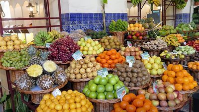 أسعار الفاكهة اليوم السبت 28-11-2020 .. تباين بأسعار البرتقال