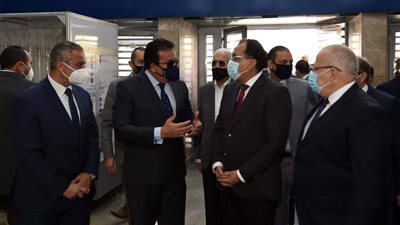 مدبولي يتفقد أعمال تطوير قسم الطوارئ بقصر العيني