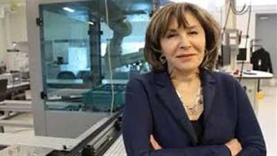 من هي السيدة المصرية التي حصلت على أرفع وسام بكندا؟