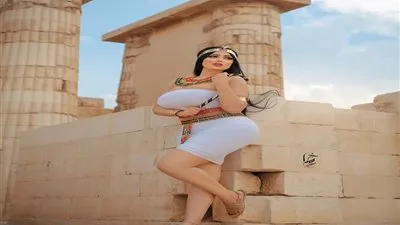 فتاة سقارة: