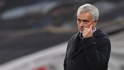 مورينيو ينافس لامبارد وسولسكاير على جائزة مدرب الشهر في البريميرليج