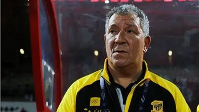 اتحاد جدة يغلق قضية الهولندي هينك تين كات