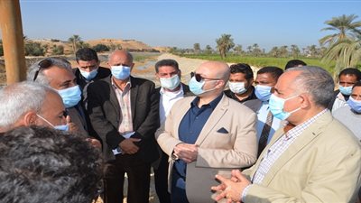 وزير الري ومحافظ بني سويف يتفقدان أعمال تأهيل ورفع كفاءة  مخر سنور (صور)