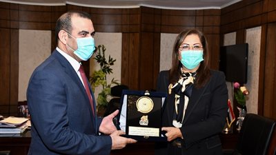 وزيرة التخطيط: مصر على استعداد لتقديم تجربتها وخبراتها لأشقائها في العراق