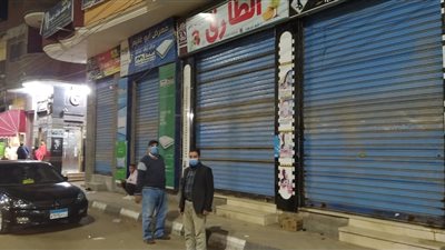 تشميع محل وتحرير محاضر ضد 8 كافتيريات لعدم الالتزام بالإجراءات الإحترازية بالبحيرة (صور) 