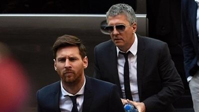 والد ميسي يفجر مفاجأة عن عرض باريس سان جيرمان