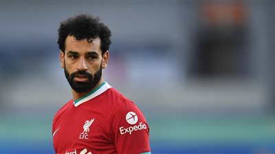 أسطورة مانشستر يونايتد يسخر من محمد صلاح