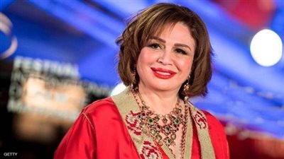 إلهام شاهين تؤكد وجود علاقة عاطفية تجمع بين هنا شيحة وابن شقيقها وتُعلق :