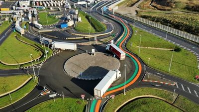 بريطانيا تسعى جاهدة لرفع حظر الشحن الفرنسي