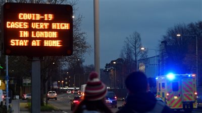 بريطانيا: حصيلة قياسية جديدة لإصابات كورونا