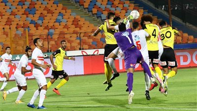 نجم الزمالك يُطالب زيادة عقده من أجل التجديد