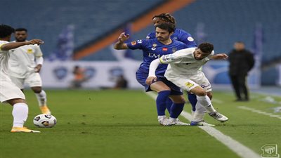 التعادل الإيجابي يحسم كلاسيكو الهلال والاتحاد في الدوري السعودي
