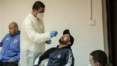 مسحة طبية جديدة للاعبي الأهلي قبل مواجهة بطل النيجر