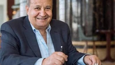 بعد دفن والده.. مروان وحيد حامد يطلب من جمهوره هذا الأمر