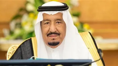 العاهل السعودي يثمن جهود قادة ورؤساء وفود الدول في إنجاح قمة العلا