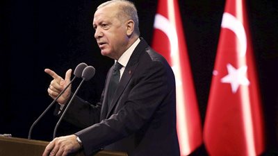 حظر التظاهر واعتقال الطلاب.. أردوغان يواصل قمع الأتراك