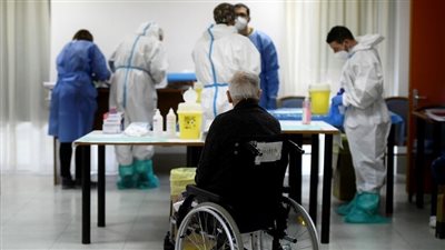 إيطاليا تسجل أكثر من 17 ألف إصابة جديدة بكورونا