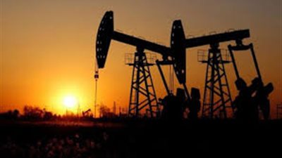 أسعار النفط تواصل الصعود بدعم من قرار سعودي